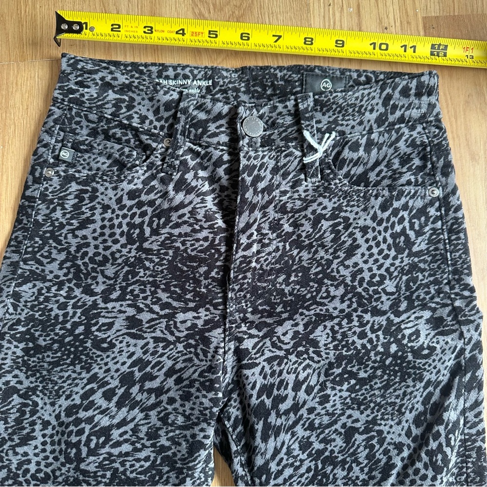 AG Adriano Goldschmied Black and Gray Patterned Skinny Jeans 24 - Picture 9 of 11